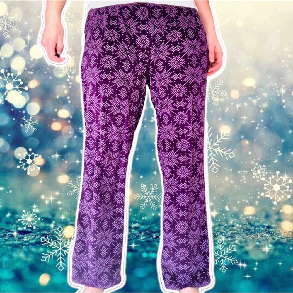 Fuzzy Purple Velour Snowflake Lounge Pants, Size M